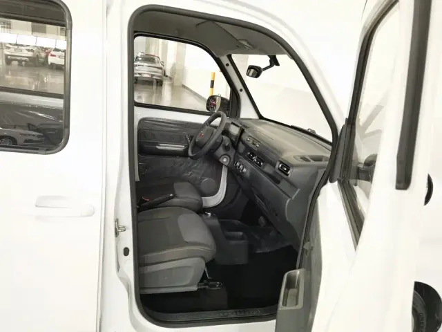 Wuling Zhiguang NEV — Фото автомобиля 23