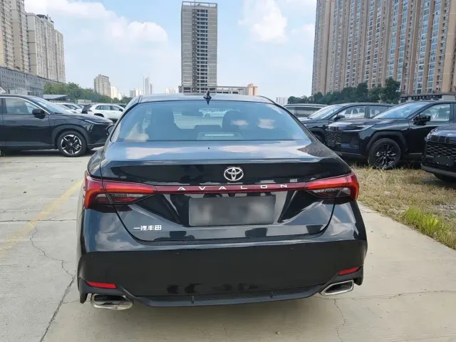 Toyota Avalon 2022 2.0L Progressive Edition — Фото автомобиля 10
