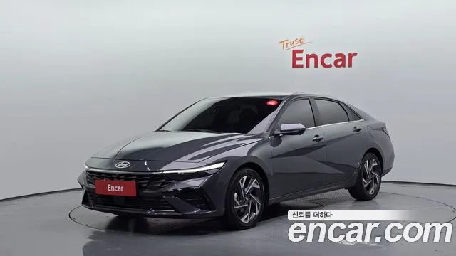 Фотография автомобиля — Hyundai Avante CN7