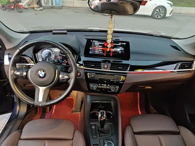 BMW X1 — Фото автомобиля 9