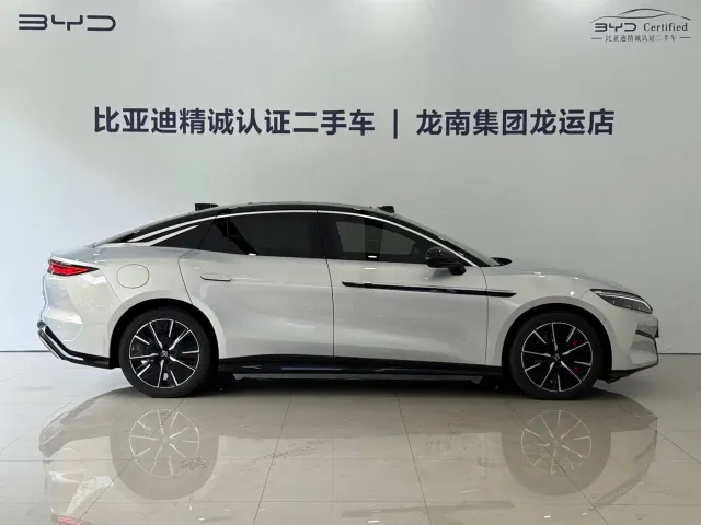 BYD Han L — Фото автомобиля 9
