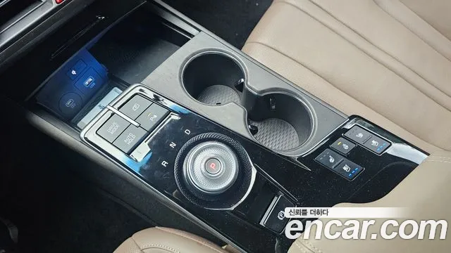 Kia K8 — Фото автомобиля 16