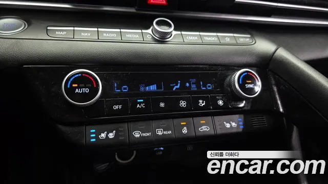 Hyundai AVANTE Новый Avante (CN7) — Фото автомобиля 16