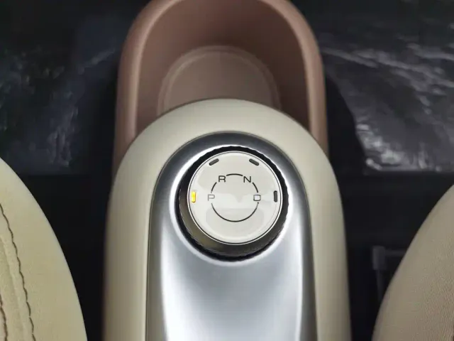 Wuling Hongguang Mini EV — Фото автомобиля 13