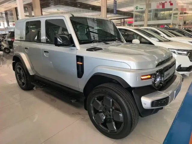 iCAR V23 — Фото автомобиля 3