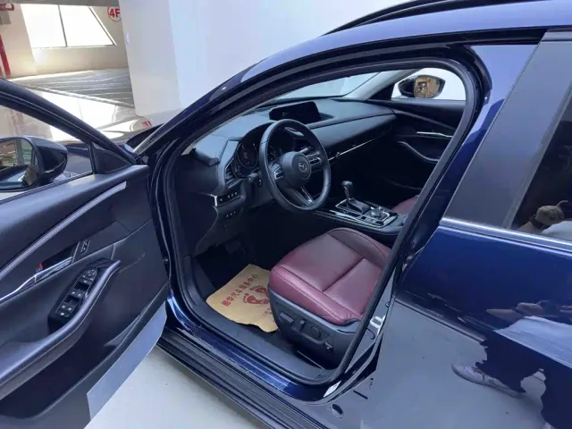 Mazda CX-30 — Фото автомобиля 9