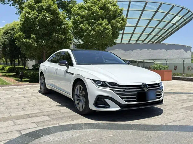 Volkswagen CC — Фото автомобиля 10
