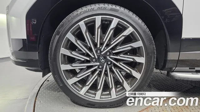 Hyundai Santafe Santa Fe (MX5) Бензин 2.5T 4WD — Фото автомобиля 5