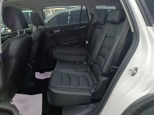 Skoda Kodiaq — Фото автомобиля 12