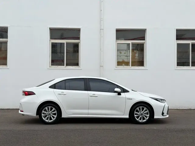 Toyota Corolla — Фото автомобиля 7
