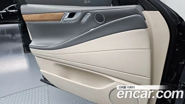 Genesis G80 RG3 — Фото автомобиля 13