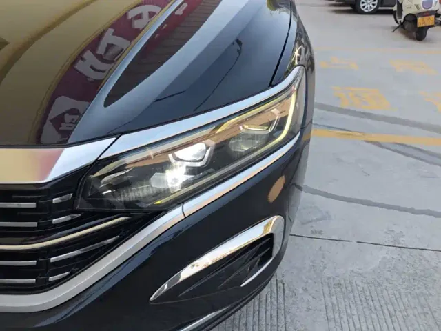 Volkswagen Passat — Фото автомобиля 23