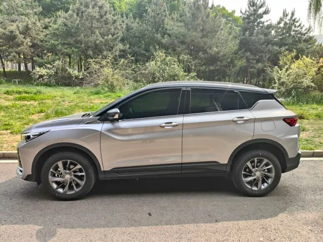 Geely Binyue — Фото автомобиля 4
