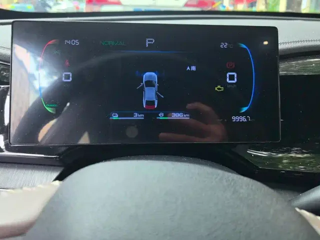 BYD Qin PLUS — Фото автомобиля 13