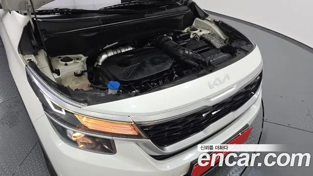 Kia Seltos — Фото автомобиля 6