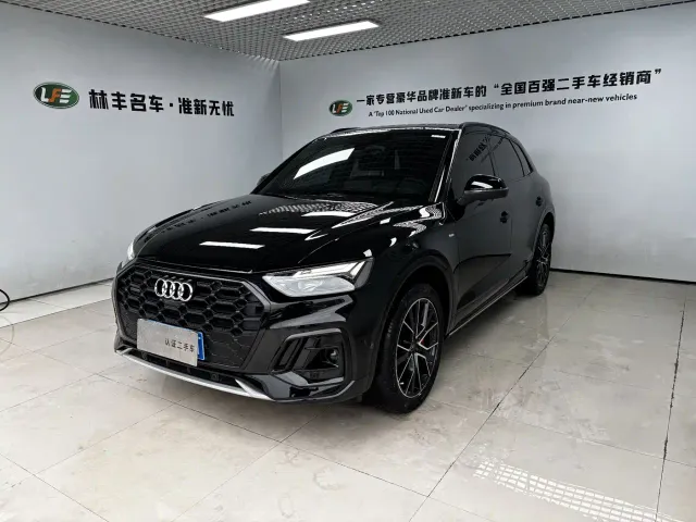 Фотография автомобиля — Audi Q5L