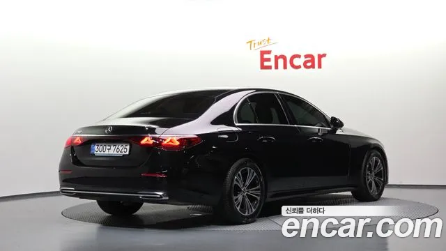 Mercedes-Benz E-Class W214 — Фото автомобиля 2