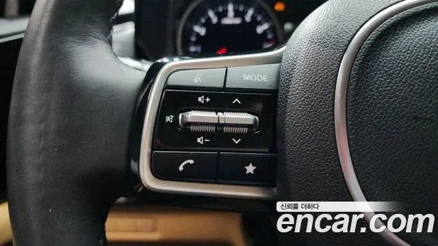 Kia Canival Carnival 4 поколение Бензин 11 мест Prestige — Фото автомобиля 25