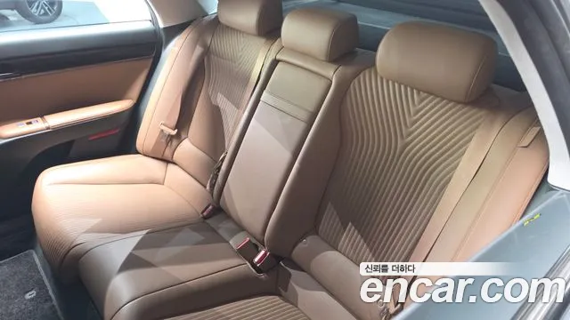 Hyundai Grandeur GN7 — Фото автомобиля 30