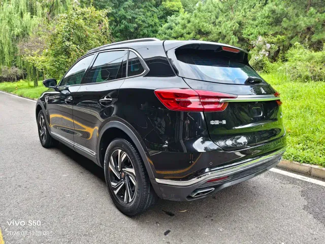 Hongqi HS5 — Фото автомобиля 4