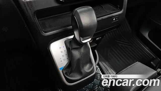 Hyundai Staria Staria L3.5 Tourer 11 мест — Фото автомобиля 8