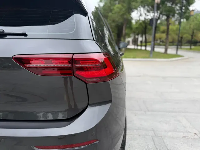 Volkswagen Golf GTI — Фото автомобиля 9