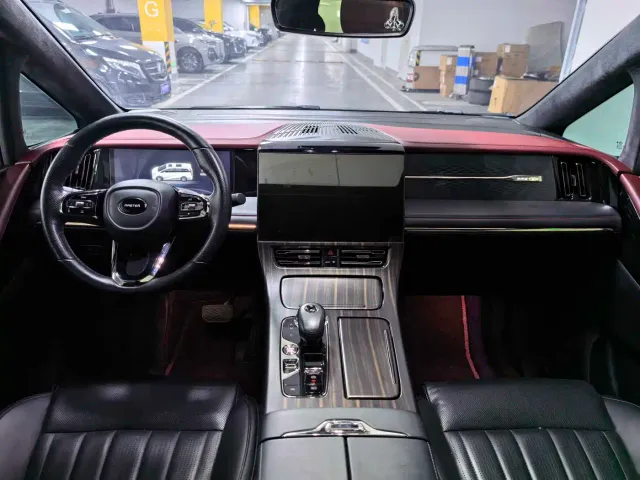 GAC Trumpchi M8 — Фото автомобиля 9