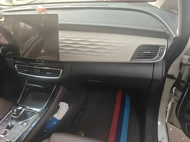 BYD Song MAX — Фото автомобиля 8