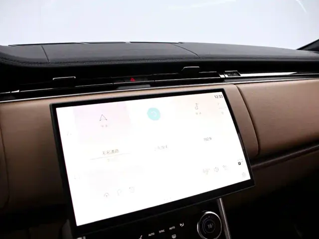 Land Rover Range Rover — Фото автомобиля 8
