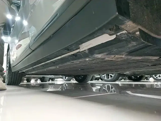 Leapmotor B10 — Фото автомобиля 21