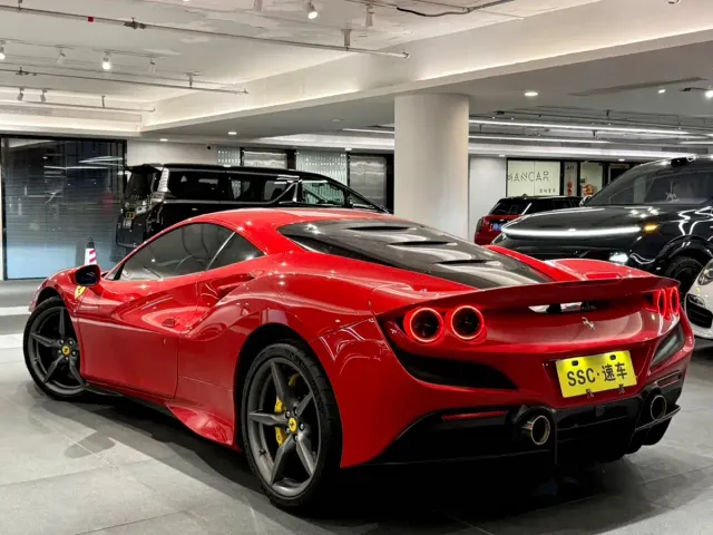 Ferrari F8 — Фото автомобиля 6