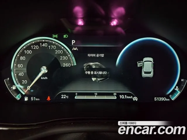Genesis GV70 — Фото автомобиля 9