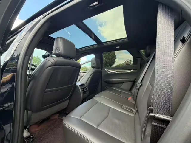 Cadillac XT5 — Фото автомобиля 9