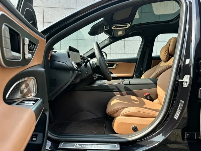 Mercedes-Benz E-Class — Фото автомобиля 6