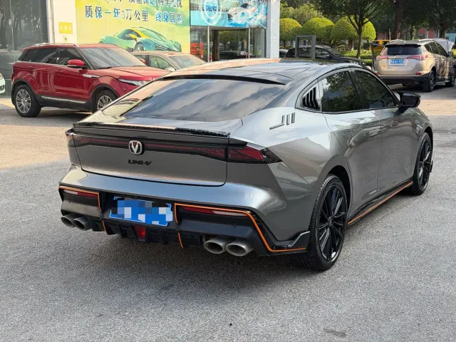 Changan UNI-V — Фото автомобиля 6