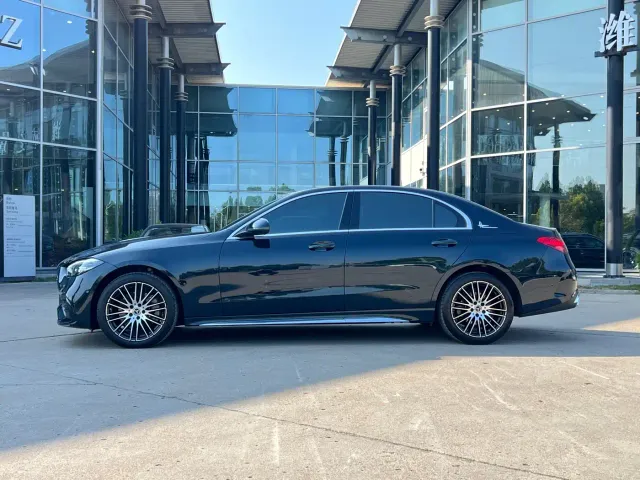 Mercedes-Benz C-Class — Фото автомобиля 3