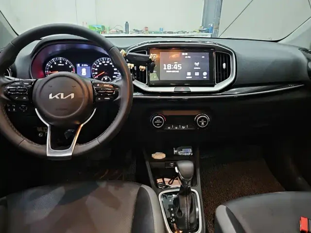 Kia KX1 — Фото автомобиля 12