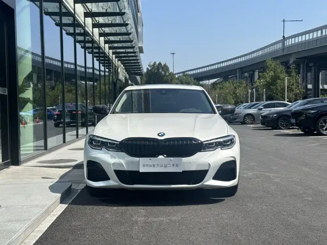 BMW 3 Series — Фото автомобиля 3