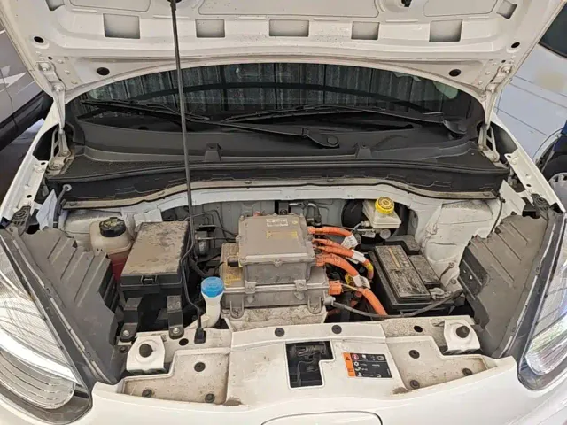 Roewe Clever — Фото автомобиля 19