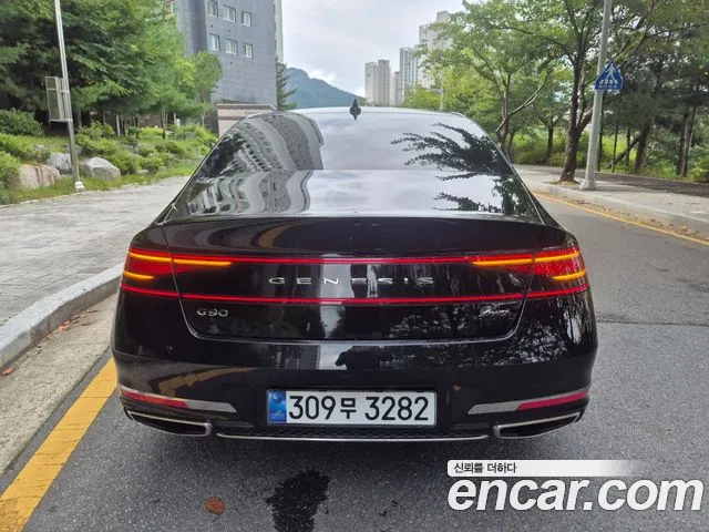 Genesis G90 Бензин 3.5 турбо AWD — Фото автомобиля 9