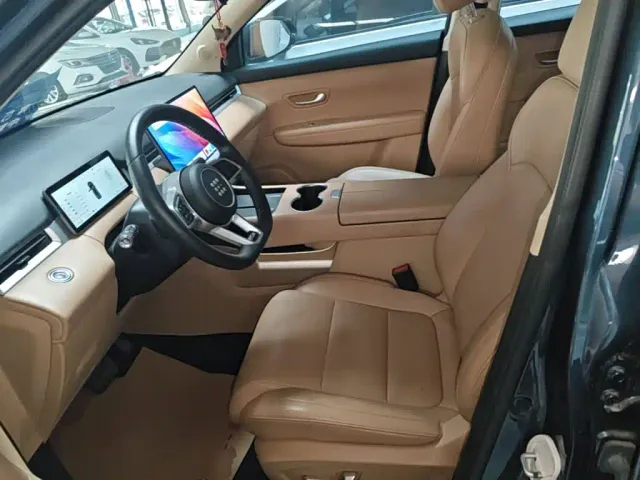 Landian E5 PLUS — Фото автомобиля 14