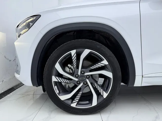 Geely Xingyue L — Фото автомобиля 7