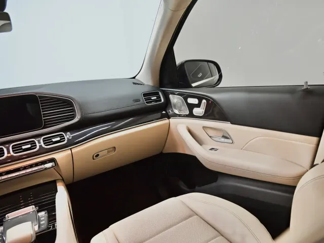 Mercedes-Benz GLE-Class — Фото автомобиля 10