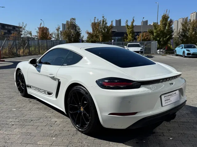Porsche 718 — Фото автомобиля 6