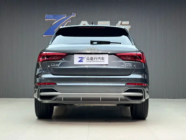 Audi Q3 — Фото автомобиля 10