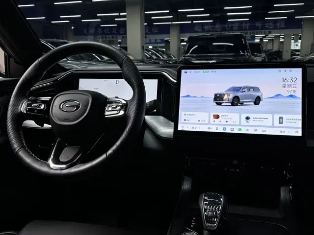 GAC Trumpchi GS8 — Фото автомобиля 25