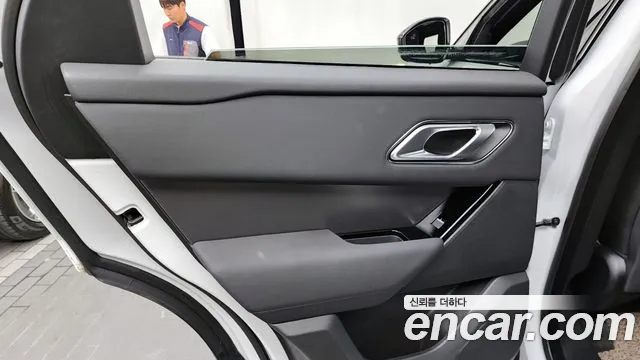 Land Rover Range Rover Velar Range Rover Velar 2.0 P250 Dynamic SE — Фото автомобиля 22