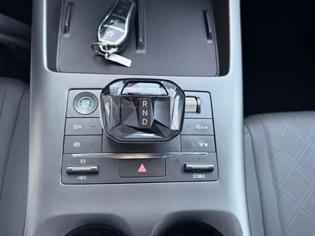 BYD Qin PLUS — Фото автомобиля 14