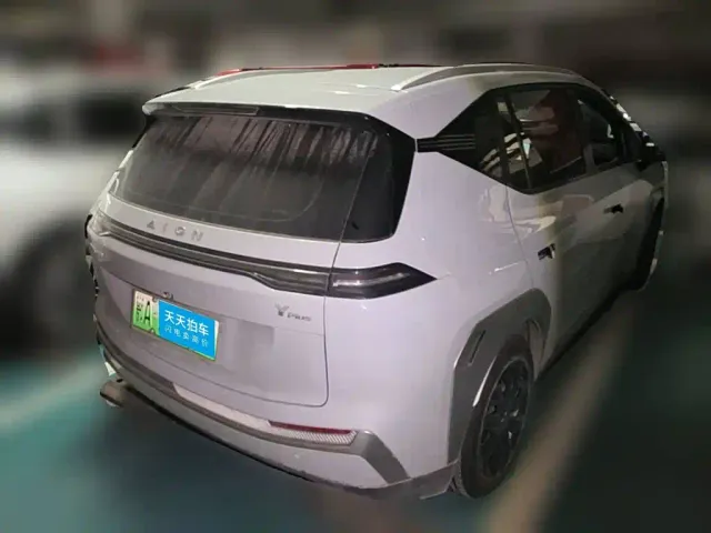 GAC Aion Y — Фото автомобиля 2