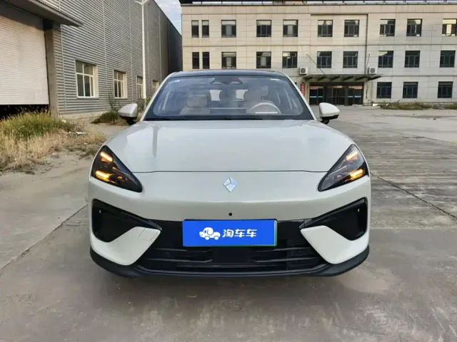Baojun Yunhai — Фото автомобиля 2
